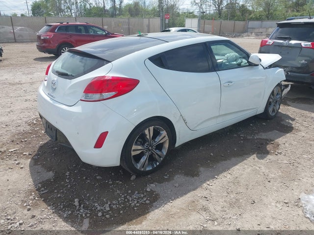 Продажа на аукционе авто 2016 Hyundai Veloster, vin: KMHTC6AD1GU298355, номер лота: 44893253