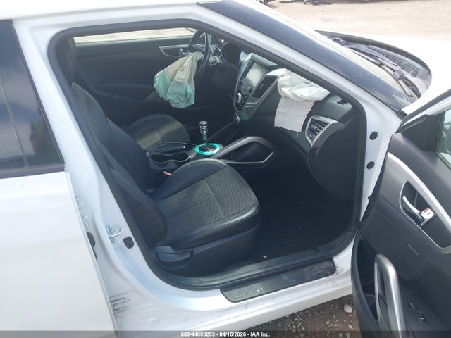 Продажа на аукционе авто 2016 Hyundai Veloster, vin: KMHTC6AD1GU298355, номер лота: 44893253