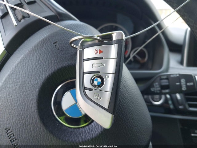 2016 BMW X5 5UXKR6C5XG0J81027 Photo 10