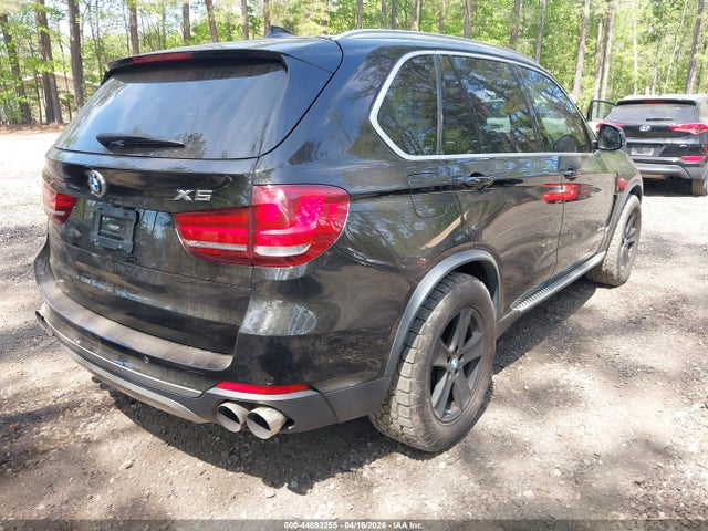 2016 BMW X5 5UXKR6C5XG0J81027 Photo 3