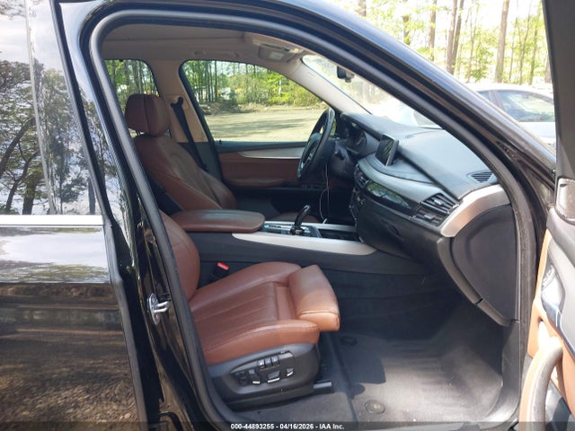2016 BMW X5 5UXKR6C5XG0J81027 Photo 4
