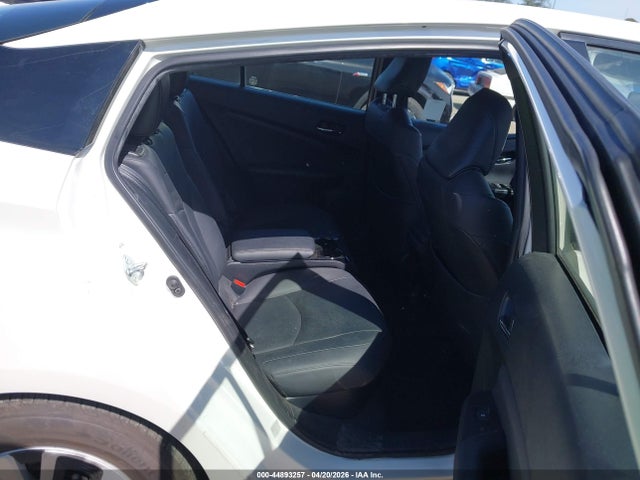 JTDKARFP7H3045137 Toyota Prius Prime Premium