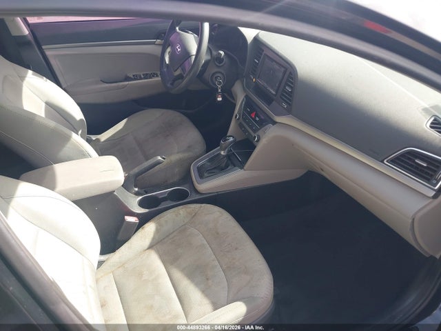 Hyundai ELANTRA SE 2017 5NPD74LF8HH050955 Image 5