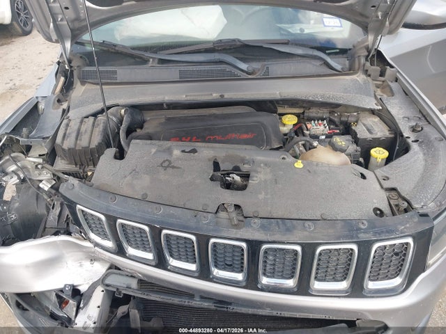 2018 Jeep Compass Latitude Fwd მანქანა იყიდება აუქციონზე, vin: 3C4NJCBB3JT272369, აუქციონის ნომერი: 44893280