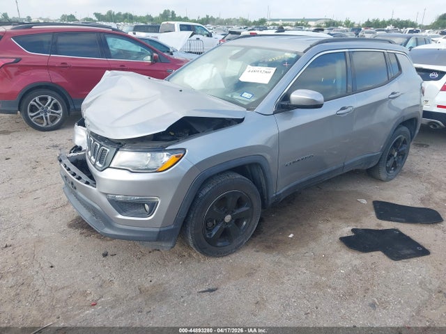 2018 Jeep Compass Latitude Fwd მანქანა იყიდება აუქციონზე, vin: 3C4NJCBB3JT272369, აუქციონის ნომერი: 44893280