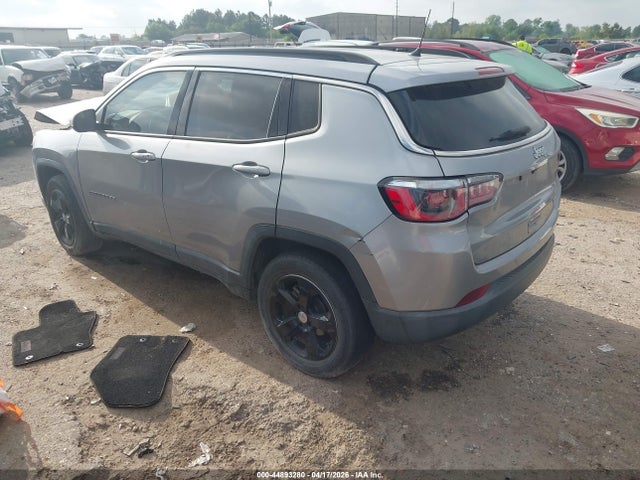 2018 Jeep Compass Latitude Fwd მანქანა იყიდება აუქციონზე, vin: 3C4NJCBB3JT272369, აუქციონის ნომერი: 44893280