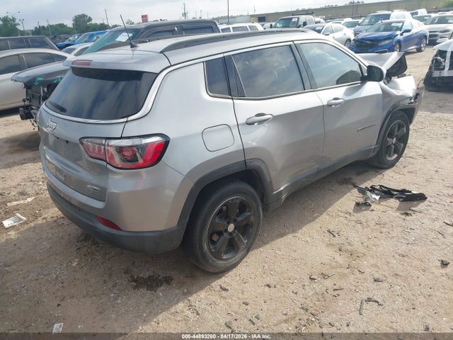 2018 Jeep Compass Latitude Fwd მანქანა იყიდება აუქციონზე, vin: 3C4NJCBB3JT272369, აუქციონის ნომერი: 44893280