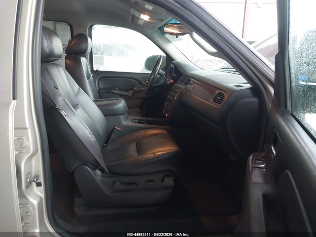 Продаж на аукціоні авто 2013 Chevrolet Tahoe Lt, vin: 1GNSKBE07DR219361, номер лоту: 44893311