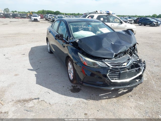 44893318 :رقم المزاد ، 1G1BE5SMXH7159014 vin ، 2017 Chevrolet Cruze Lt Auto مزاد بيع