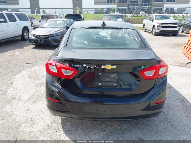44893318 :رقم المزاد ، 1G1BE5SMXH7159014 vin ، 2017 Chevrolet Cruze Lt Auto مزاد بيع