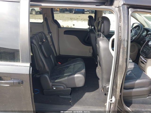2C4RC1BG9ER363831 Chrysler Town &amp; Country Touring