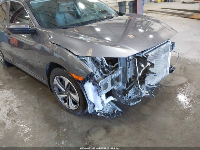 Honda Civic Lx 2019 19XFC2F65KE042182 Image 19