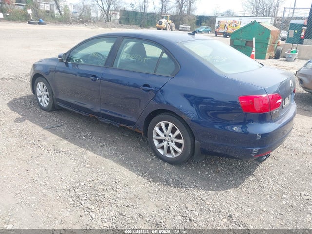 2012 Volkswagen Jetta 2.5l Se მანქანა იყიდება აუქციონზე, vin: 3VWDP7AJXCM371792, აუქციონის ნომერი: 44893343