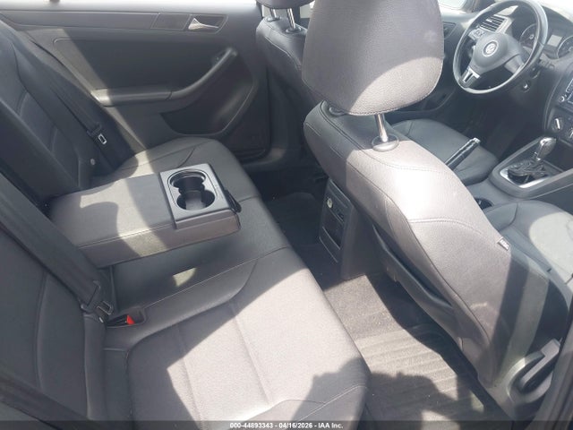 2012 Volkswagen Jetta 2.5l Se მანქანა იყიდება აუქციონზე, vin: 3VWDP7AJXCM371792, აუქციონის ნომერი: 44893343