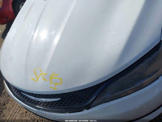 Продаж на аукціоні авто 2015 Chrysler 200 S, vin: 1C3CCCBB0FN590995, номер лоту: 44893346