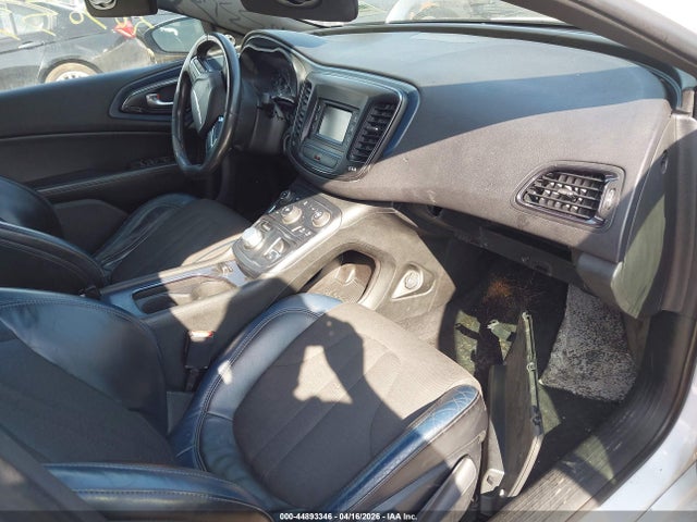 Продаж на аукціоні авто 2015 Chrysler 200 S, vin: 1C3CCCBB0FN590995, номер лоту: 44893346