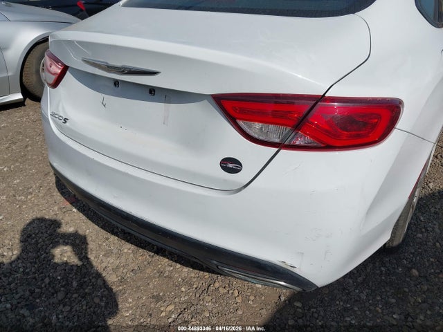 Продаж на аукціоні авто 2015 Chrysler 200 S, vin: 1C3CCCBB0FN590995, номер лоту: 44893346