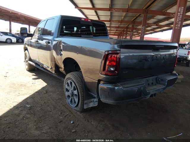 3C63R5CL7TG255631 RAM 2500 Black Express 4x4 6&#039;4 Box
