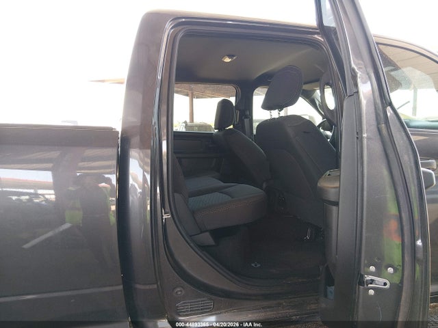 3C63R5CL7TG255631 RAM 2500 Black Express 4x4 6&#039;4 Box
