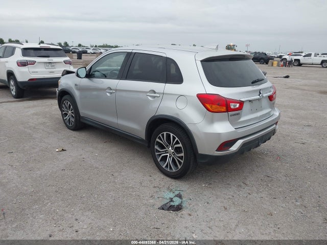 44893368 :رقم المزاد ، JA4AP3AW8JU001633 vin ، 2018 Mitsubishi Outlander Sport 2.4 Se مزاد بيع