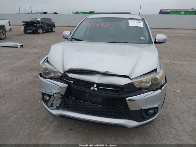 44893368 :رقم المزاد ، JA4AP3AW8JU001633 vin ، 2018 Mitsubishi Outlander Sport 2.4 Se مزاد بيع