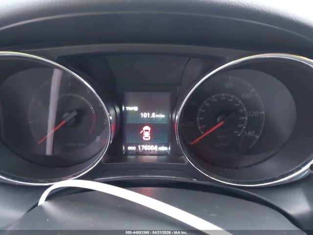 44893368 :رقم المزاد ، JA4AP3AW8JU001633 vin ، 2018 Mitsubishi Outlander Sport 2.4 Se مزاد بيع
