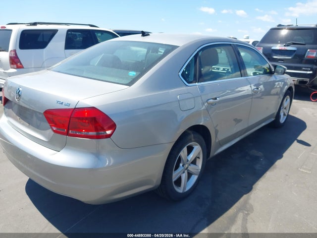 44893380 :رقم المزاد ، 1VWBN7A32CC107871 vin ، 2012 Volkswagen Passat 2.0l Tdi Se مزاد بيع