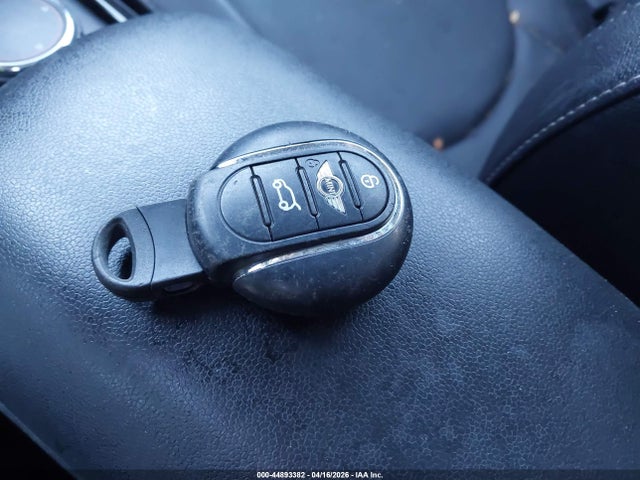 2016 MINI CLUBMAN WMWLN5C56G2B34917 Photo 10