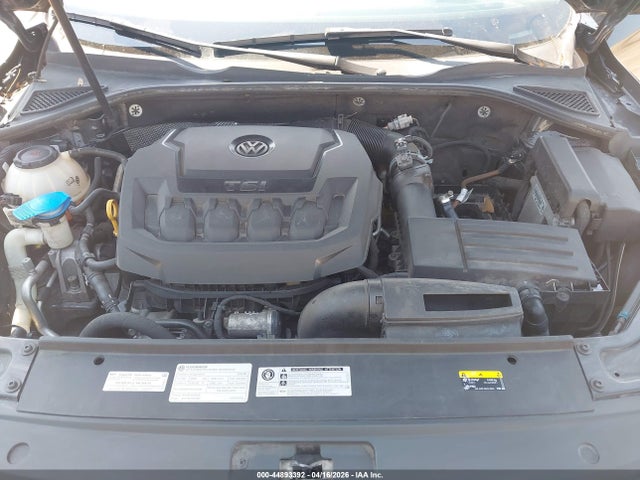 44893392 :رقم المزاد ، 1VWLA7A36KC003902 vin ، 2019 Volkswagen Passat 2.0t Wolfsburg Edition مزاد بيع