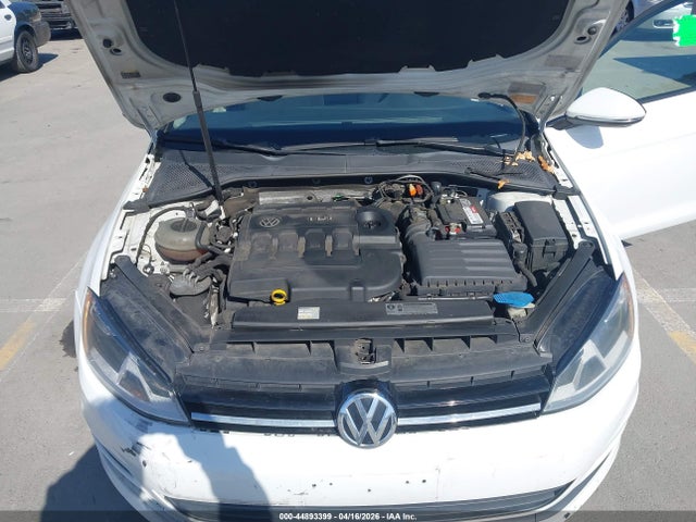 44893399 :رقم المزاد ، 3VW2A7AU8FM032746 vin ، 2015 Volkswagen Golf Tdi S 4-door مزاد بيع