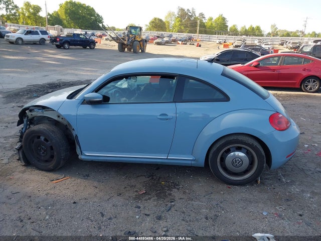 2013 Volkswagen Beetle 2.5l მანქანა იყიდება აუქციონზე, vin: 3VWJP7AT9DM601750, აუქციონის ნომერი: 44893486
