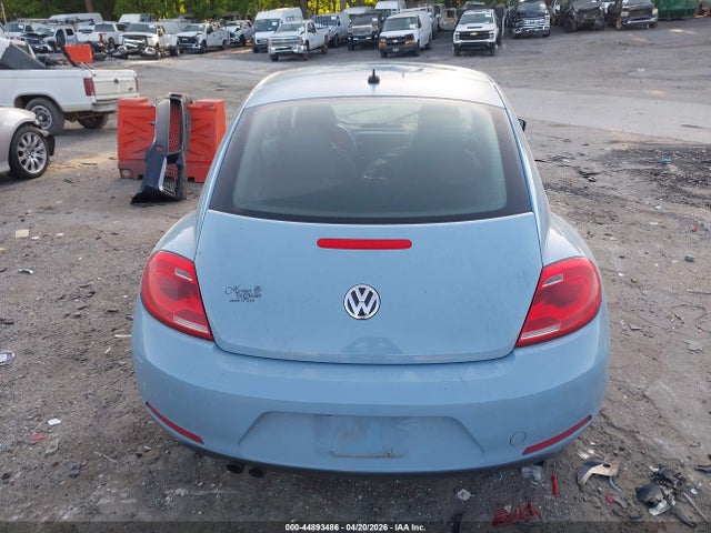 2013 Volkswagen Beetle 2.5l მანქანა იყიდება აუქციონზე, vin: 3VWJP7AT9DM601750, აუქციონის ნომერი: 44893486