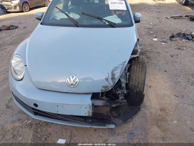 2013 Volkswagen Beetle 2.5l მანქანა იყიდება აუქციონზე, vin: 3VWJP7AT9DM601750, აუქციონის ნომერი: 44893486