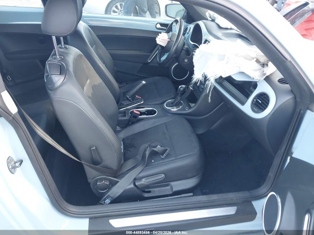 2013 Volkswagen Beetle 2.5l მანქანა იყიდება აუქციონზე, vin: 3VWJP7AT9DM601750, აუქციონის ნომერი: 44893486