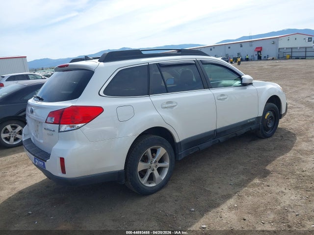 4S4BRBKC0E3255542 Subaru Outback 2.5i Limited