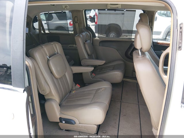 Продажа на аукционе авто 2011 Chrysler Town & Country Touring-l, vin: 2A4RR8DG9BR669454, номер лота: 44893500