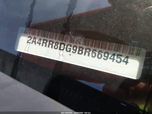 Продажа на аукционе авто 2011 Chrysler Town & Country Touring-l, vin: 2A4RR8DG9BR669454, номер лота: 44893500