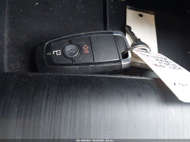 44893628 :رقم المزاد ، 1FMCU9G6XMUA73824 vin ، 2021 Ford Escape Se مزاد بيع
