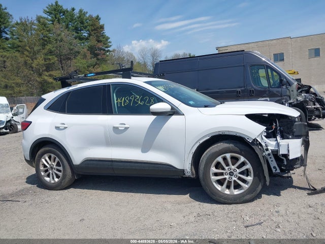 44893628 :رقم المزاد ، 1FMCU9G6XMUA73824 vin ، 2021 Ford Escape Se مزاد بيع