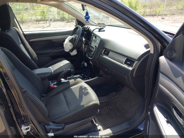 Продажа на аукционе авто 2018 Mitsubishi Outlander Es, vin: JA4AZ3A31JZ057674, номер лота: 44893657