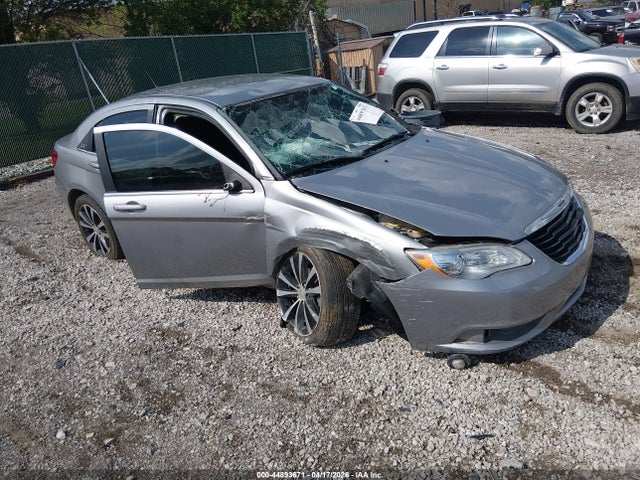 Продаж на аукціоні авто 2014 Chrysler 200 Touring, vin: 1C3CCBBB0EN107739, номер лоту: 44893671