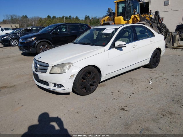 44893672 :رقم المزاد ، WDDGF8BB7BR140125 vin ، 2011 Mercedes-benz C 300 Luxury 4matic مزاد بيع