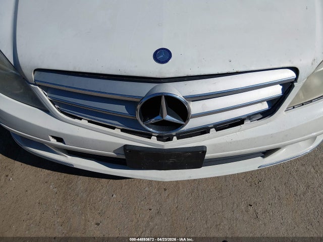 44893672 :رقم المزاد ، WDDGF8BB7BR140125 vin ، 2011 Mercedes-benz C 300 Luxury 4matic مزاد بيع