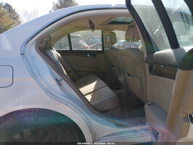 44893672 :رقم المزاد ، WDDGF8BB7BR140125 vin ، 2011 Mercedes-benz C 300 Luxury 4matic مزاد بيع