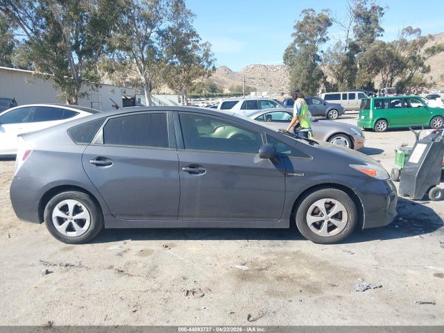 Toyota Prius Two 2015 JTDKN3DU5F1935669 Image 13