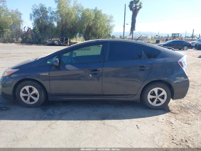 Toyota Prius Two 2015 JTDKN3DU5F1935669 Image 14