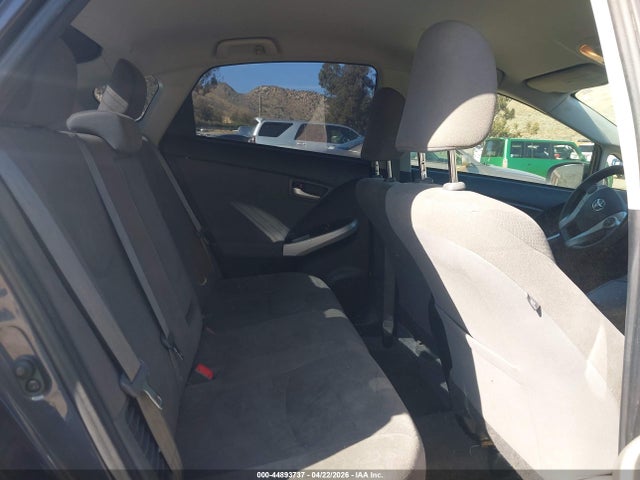 Toyota Prius Two 2015 JTDKN3DU5F1935669 Image 8