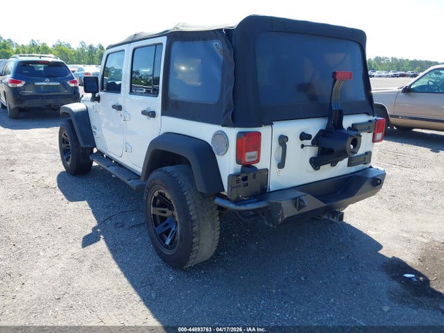 2015 JEEP WRANGLER UNLIMITED 1C4BJWDG9FL541720 Photo 2