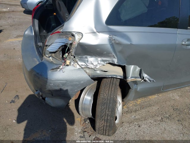 2011 Toyota Yaris მანქანა იყიდება აუქციონზე, vin: JTDJT4K31B5330133, აუქციონის ნომერი: 44893769