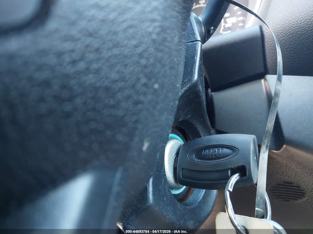 Продажа на аукционе авто 2017 Ford Escape Se, vin: 1FMCU9G99HUB71212, номер лота: 44893784